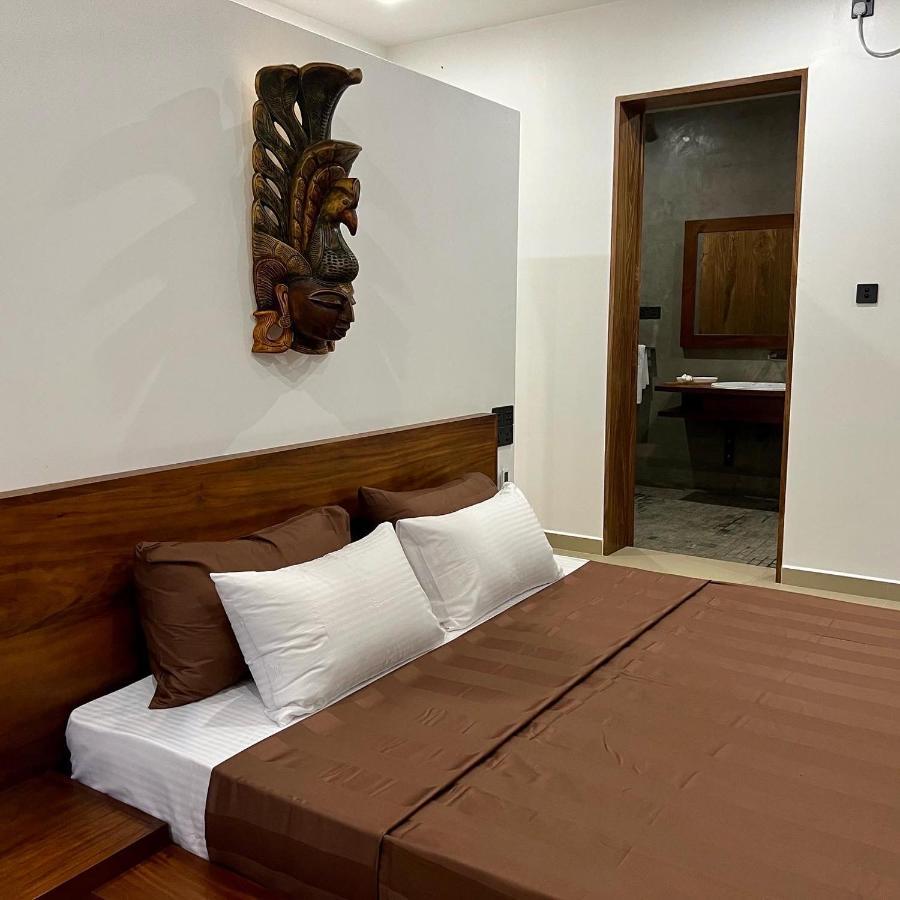Shiva Sunrise Resort Hikkaduwa Exterior photo
